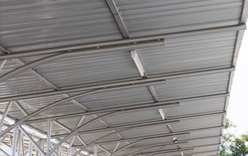 installing Mwdwl Eithin metal roofing